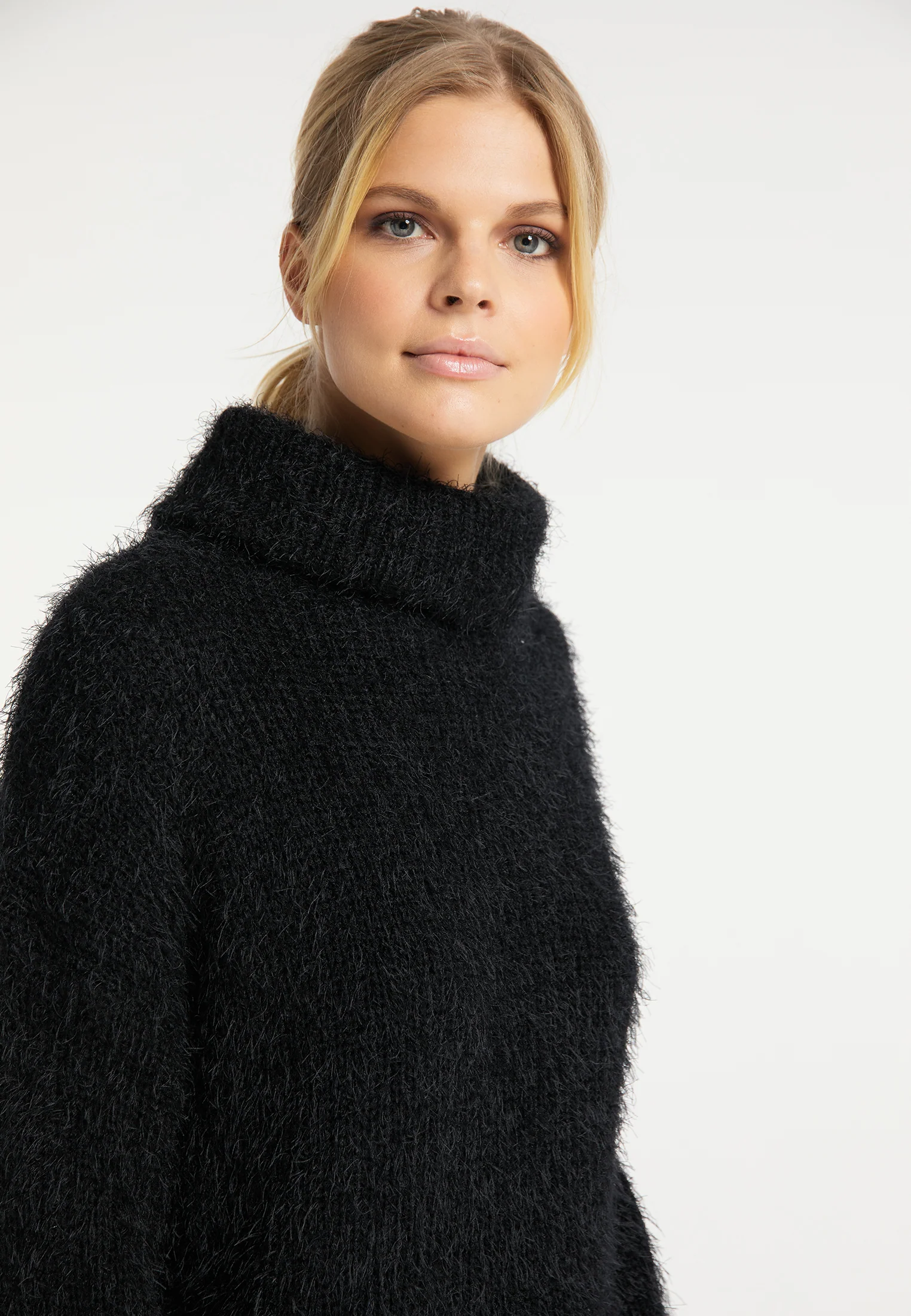 ICEBOUND Women's Oversize Knitted Sweater - Image 5