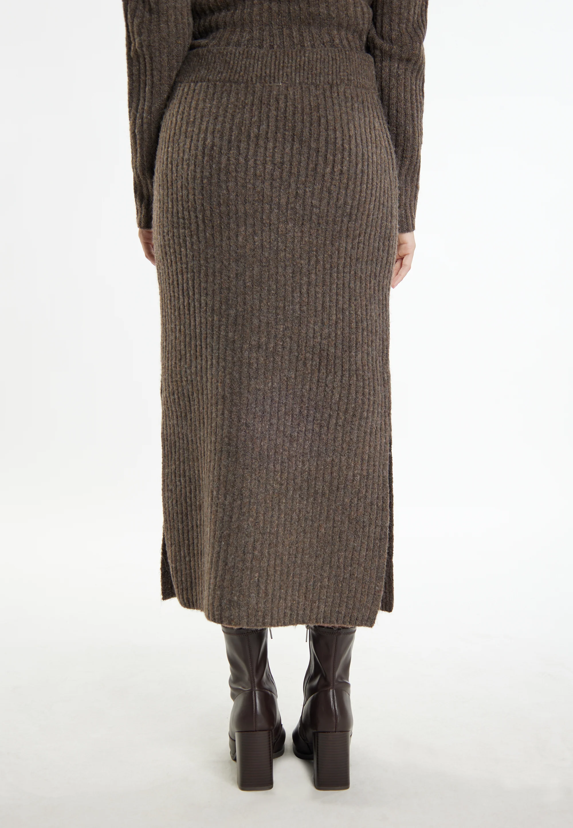 DreiMaster Klassik Women's Knitted Skirt - Image 4