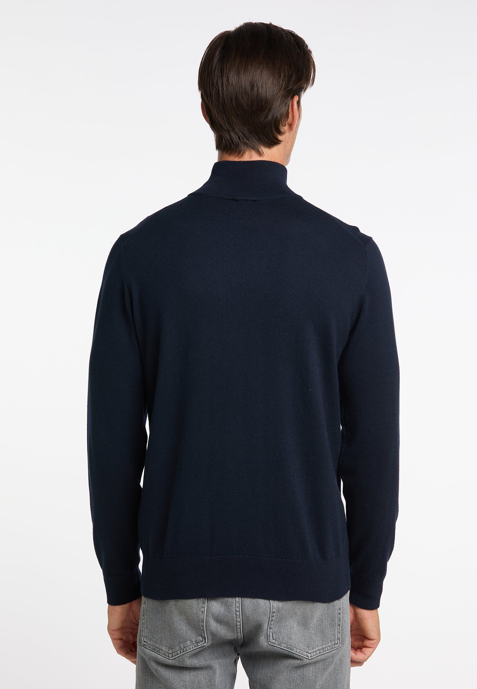 DreiMaster Klassik Men's Basic Fine Knit Sweater - Image 19