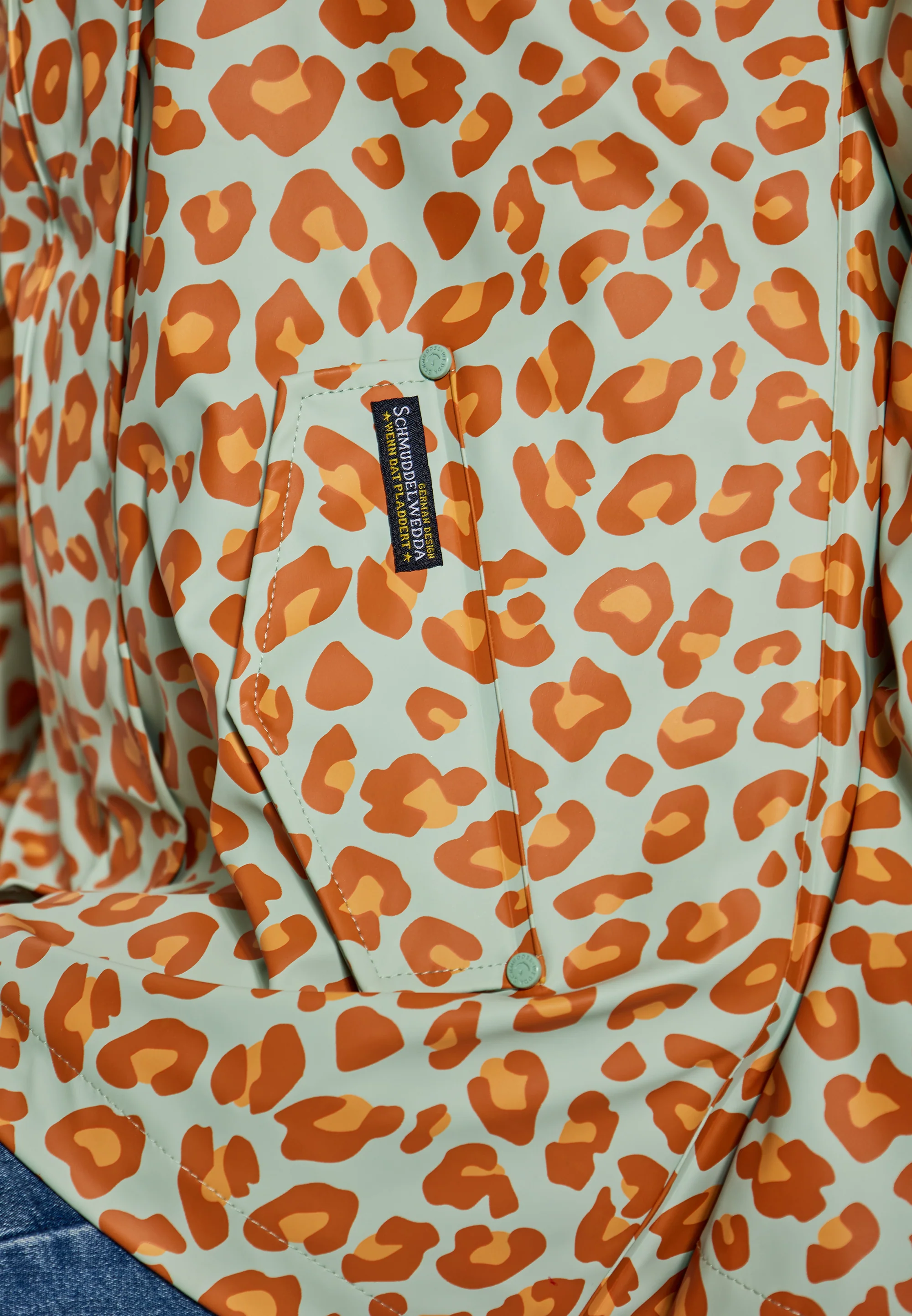 Schmuddelwedda Women's Rain Jacket - Image 5