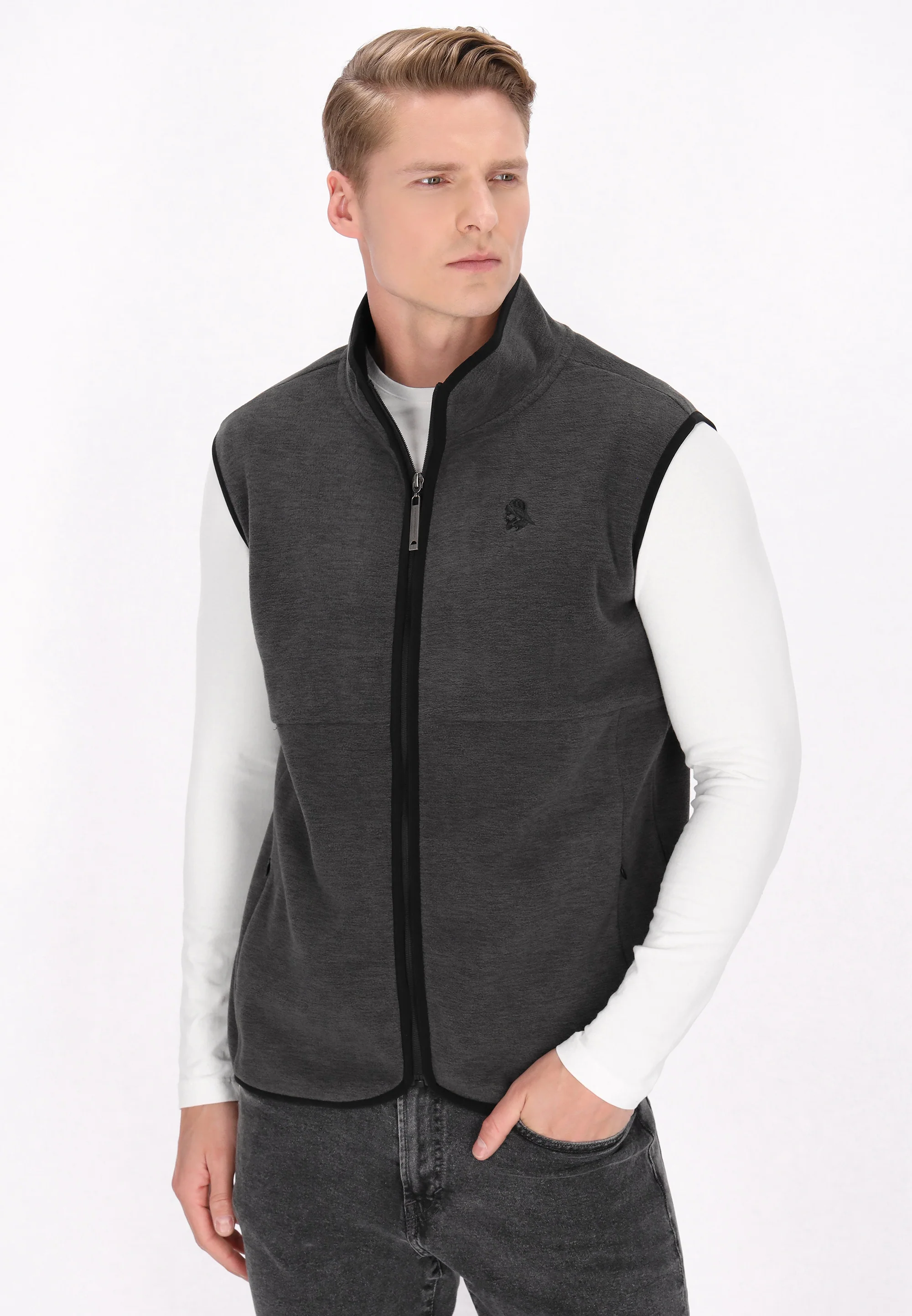 Schmuddelwedda Men's Vest - Image 3