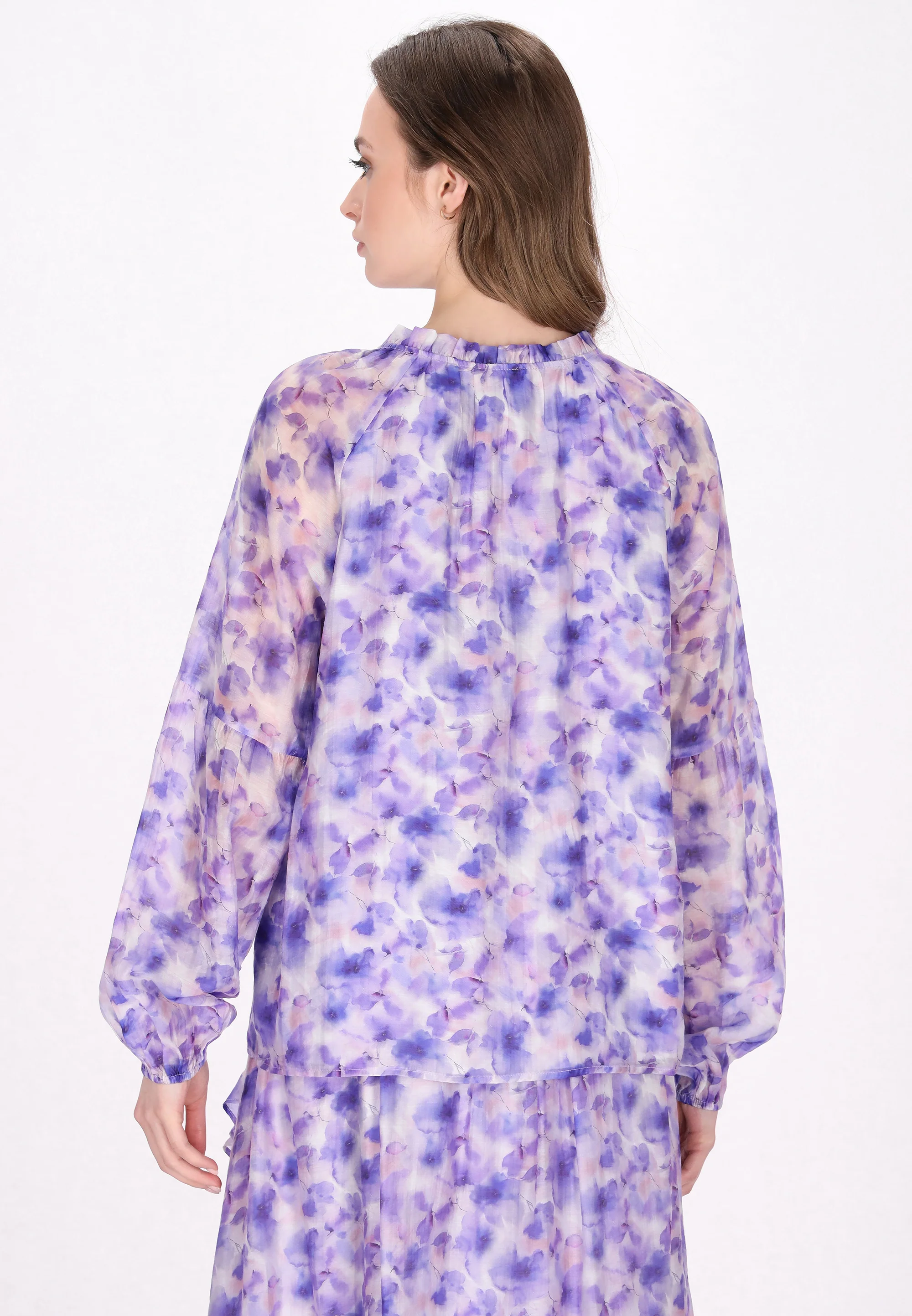 DreiMaster Vintage Women's Blouse - Image 4