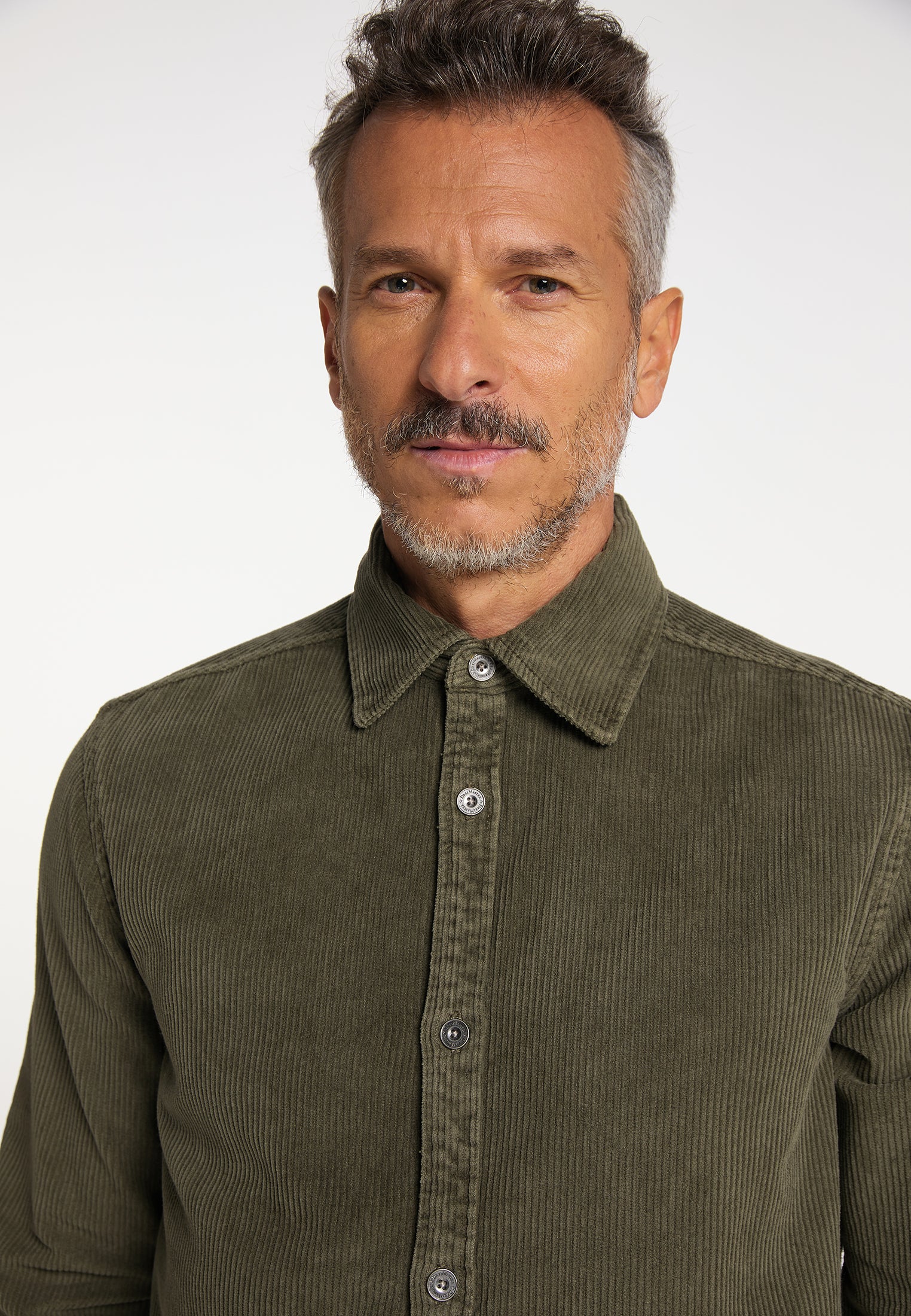 DreiMaster Vintage Men's Shirt - Image 4