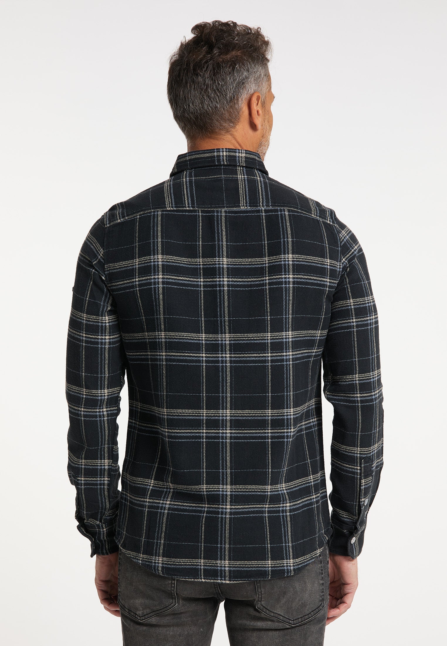 DreiMaster Vintage Men's Shirt - Image 4