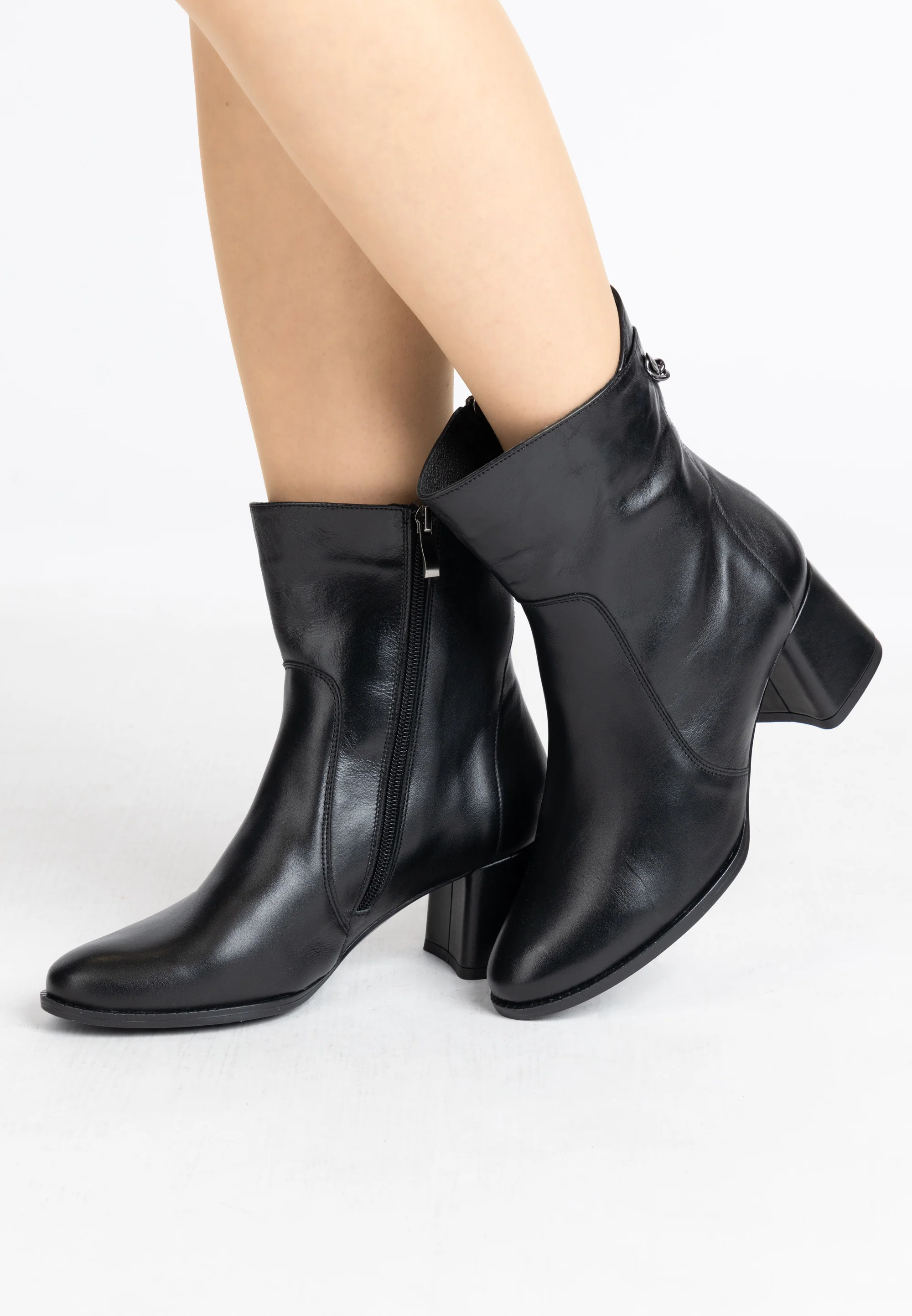 DreiMaster Klassik Women's Leather Ankle Boots - Image 3