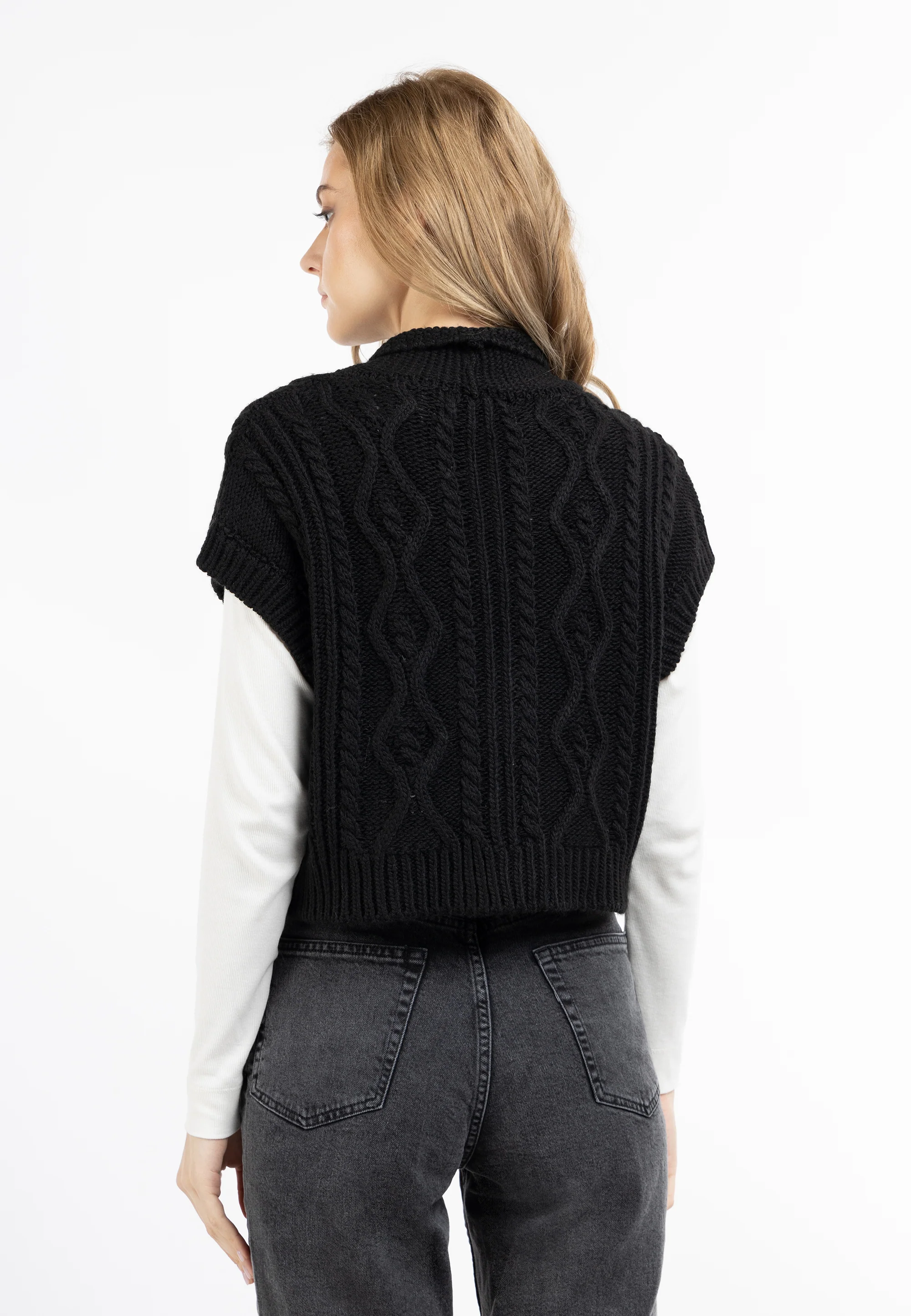 DreiMaster Vintage Women's Knit Vest - Image 4