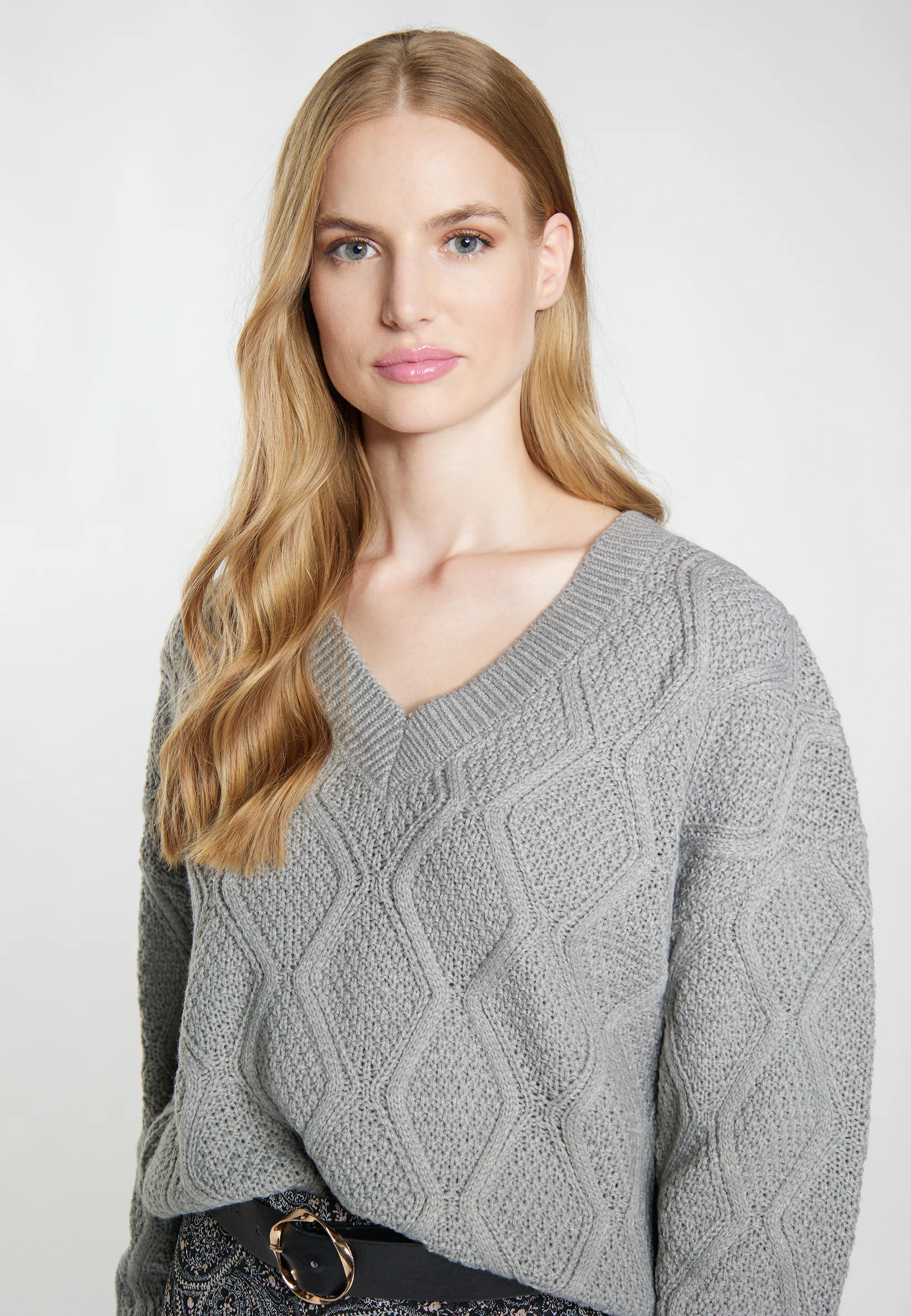 DreiMaster Vintage Women's Knitted Sweater - Image 11