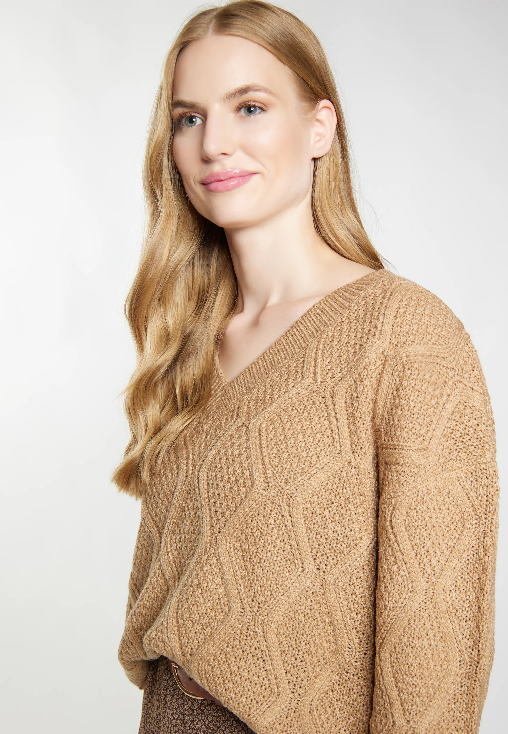DreiMaster Vintage Women's Knitted Sweater - Image 17