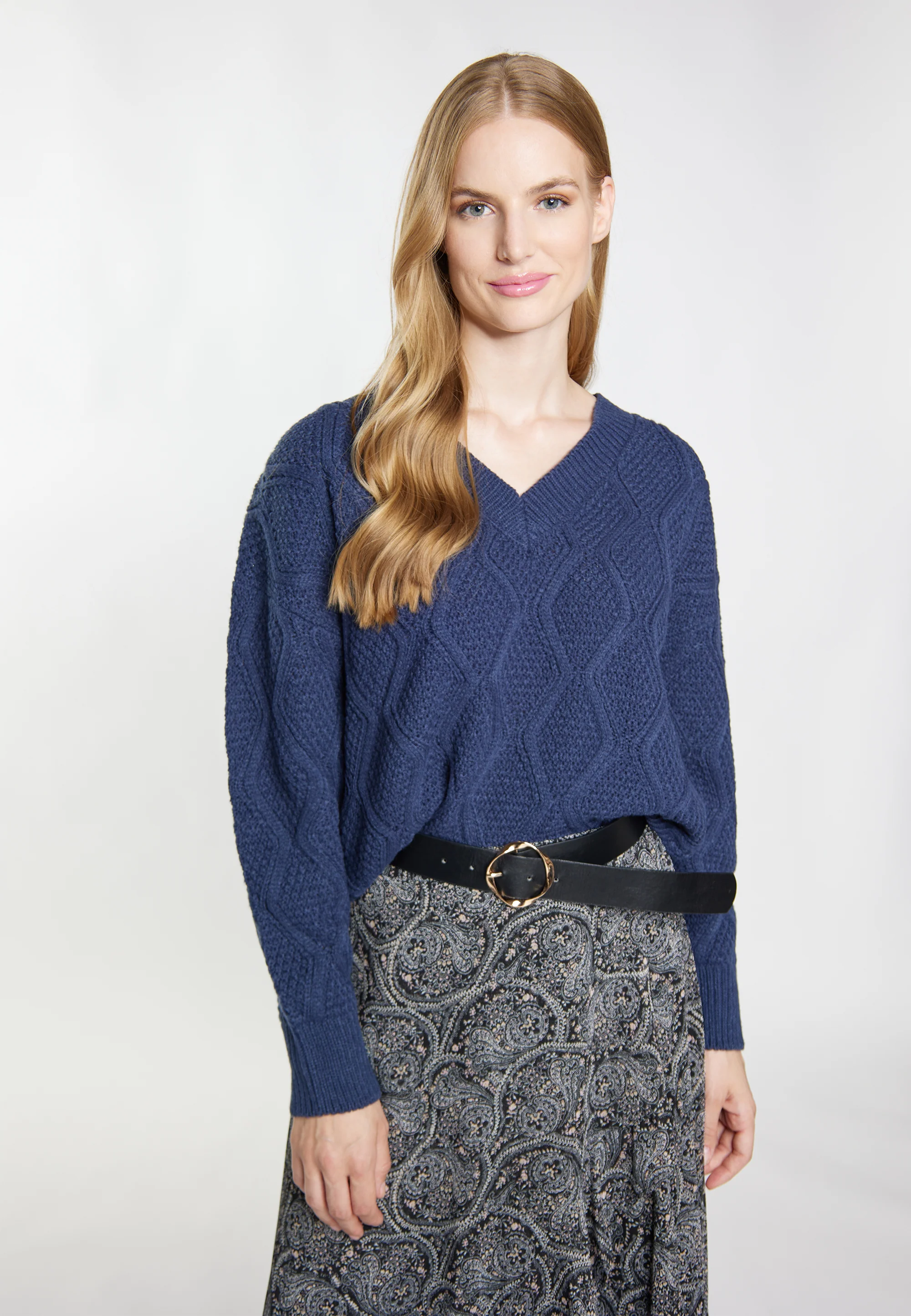 DreiMaster Vintage Women's Knitted Sweater - Image 3
