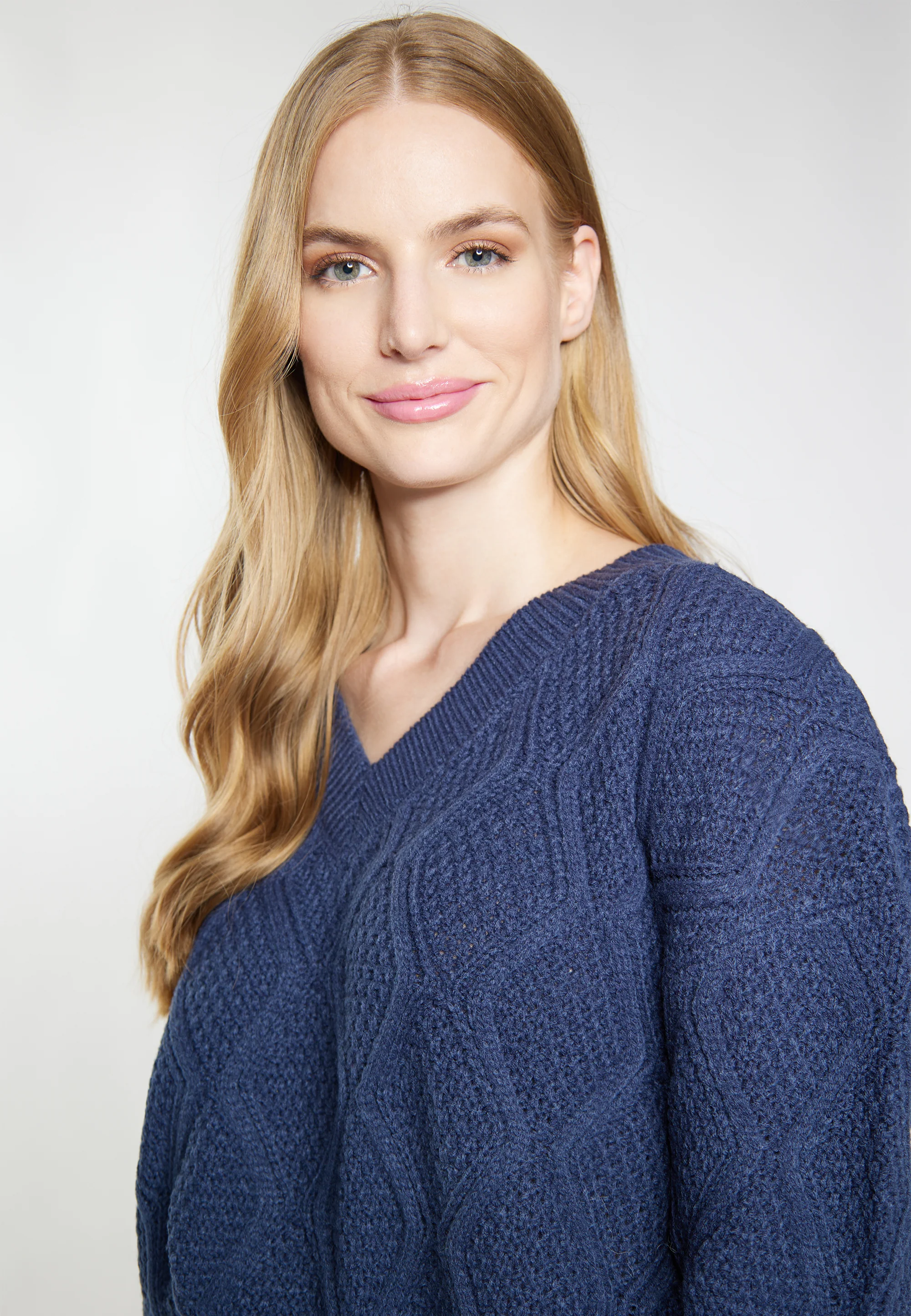DreiMaster Vintage Women's Knitted Sweater - Image 5