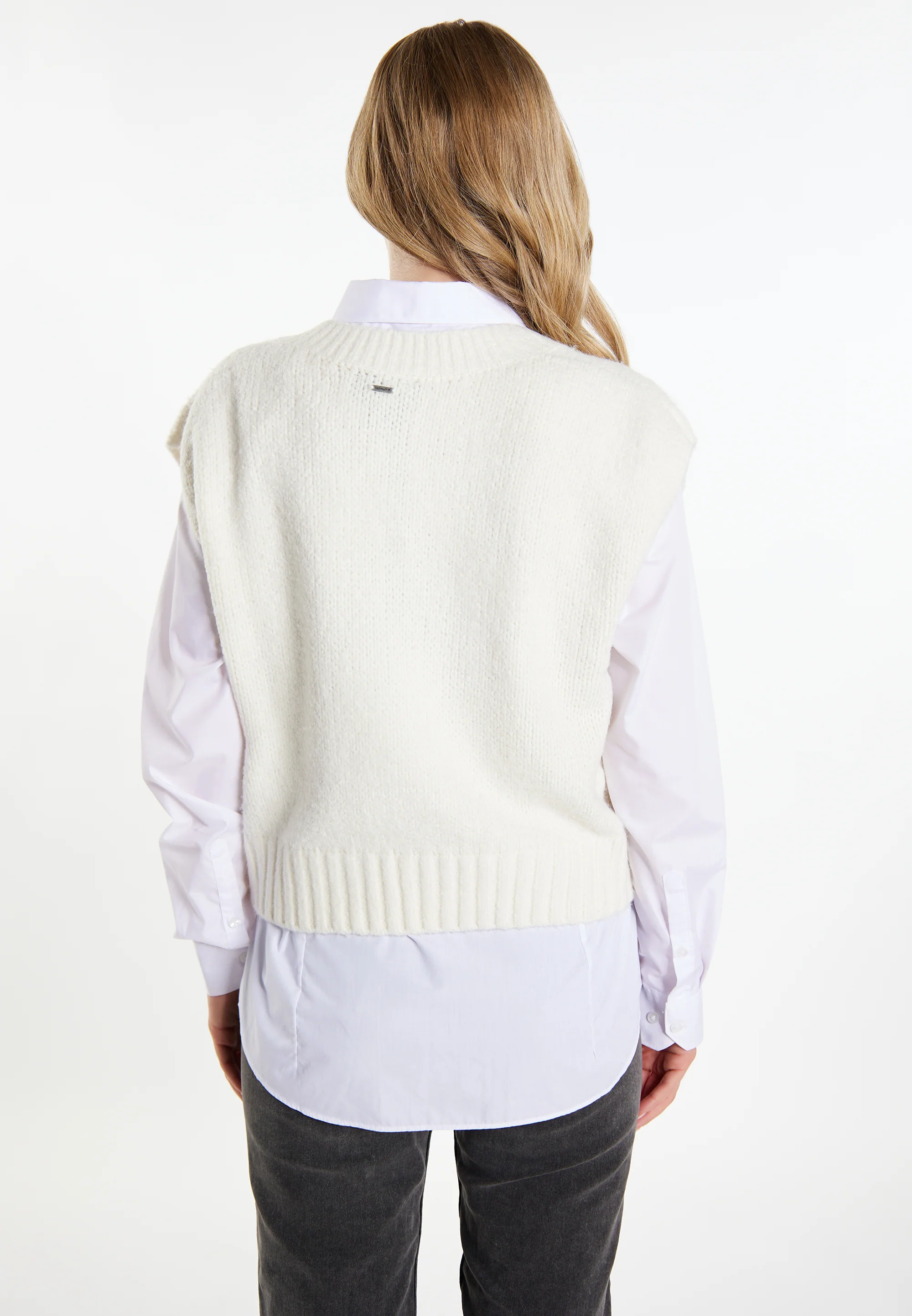 DreiMaster Vintage Women's Sweater Vest - Image 4
