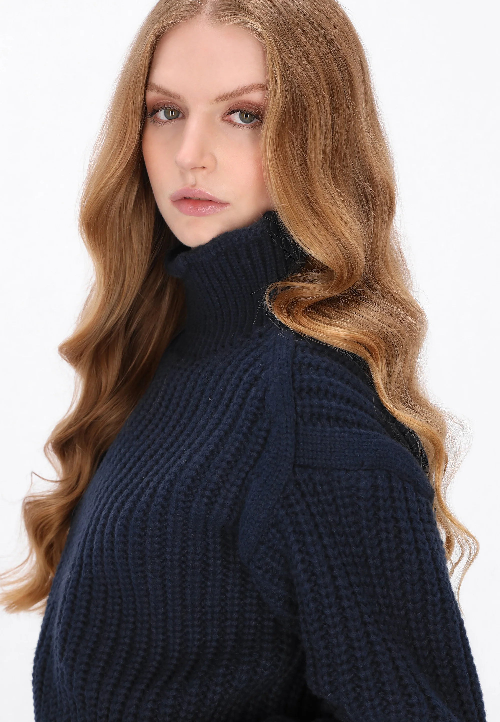 DreiMaster Vintage Women's Sweater - Image 15