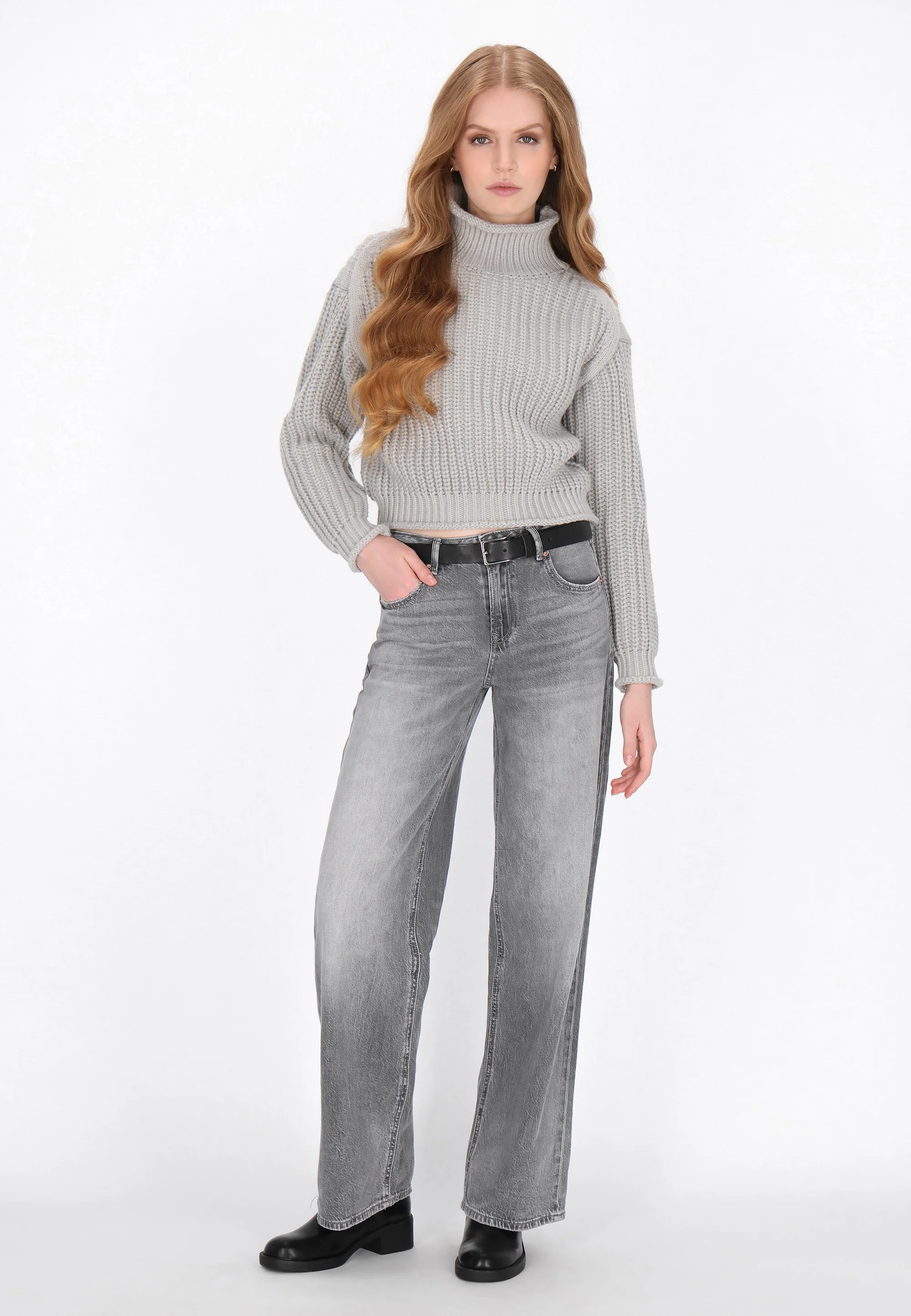 DreiMaster Vintage Women's Sweater - Image 6