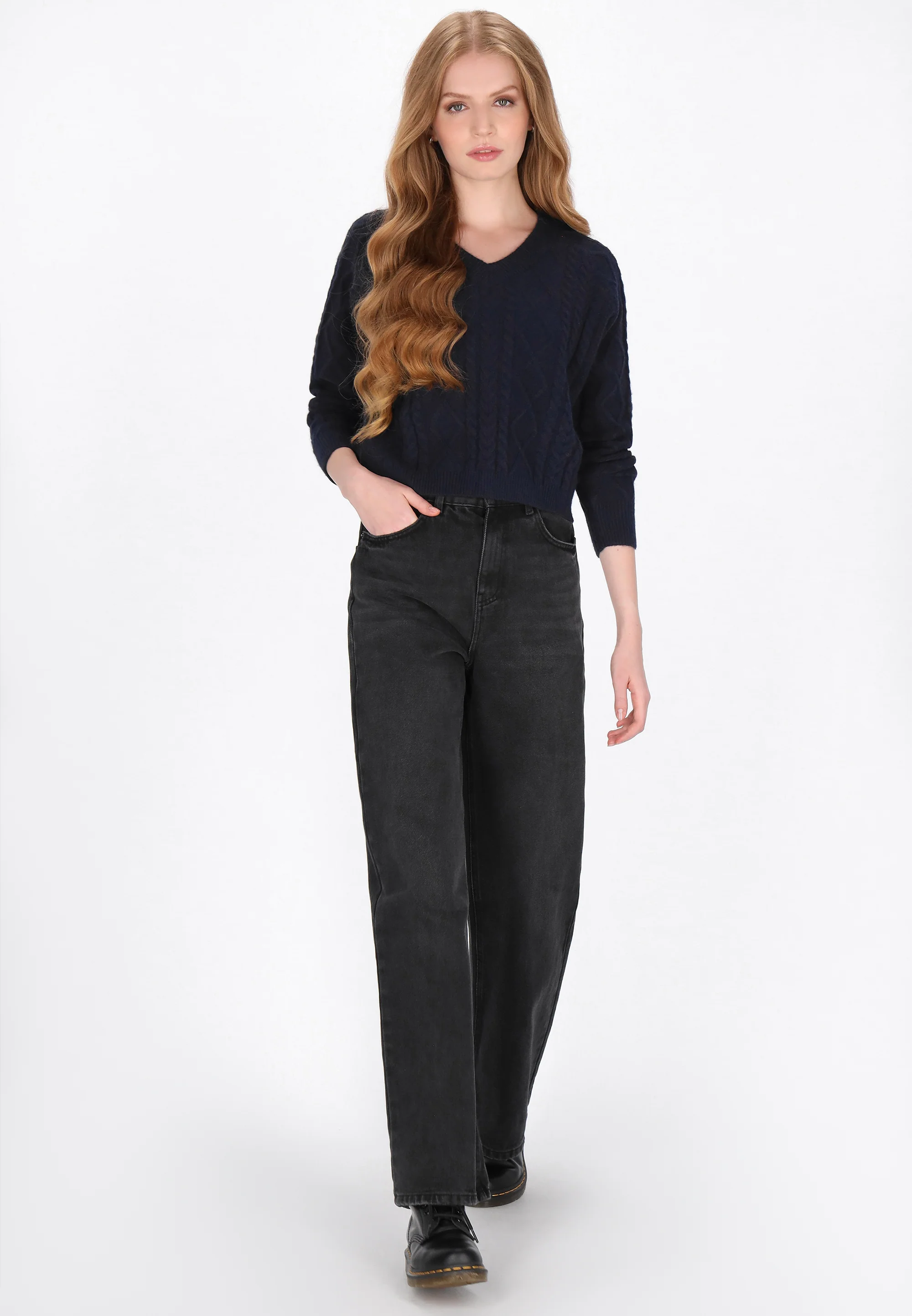 DreiMaster Vintage Women's Sweater - Image 11