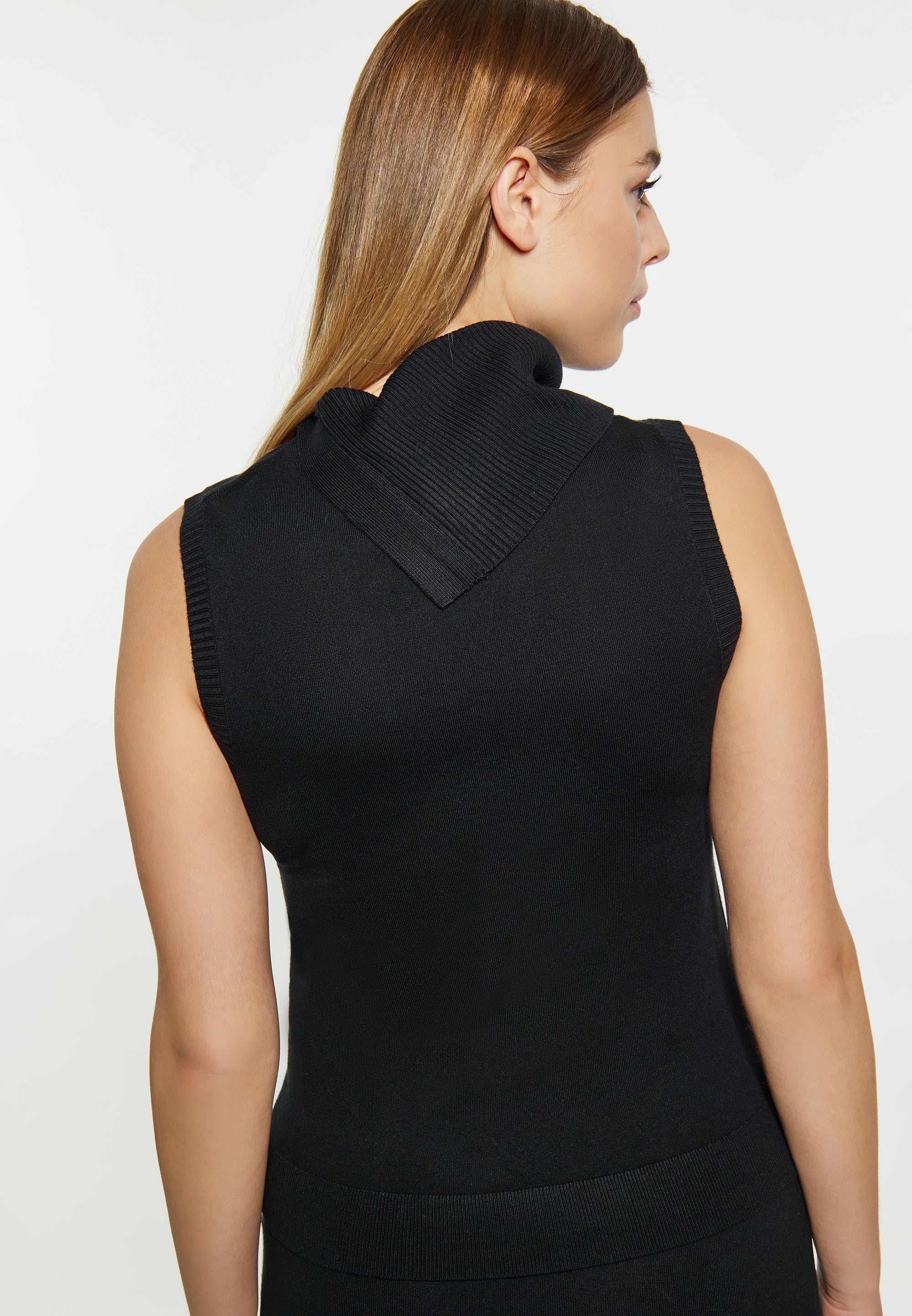 DreiMaster Klassik Women's Sweater Vest - Image 4